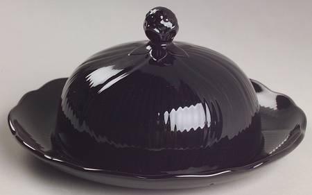 Black Iris Round Covered Butter