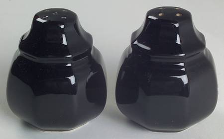 Black Tea Salt & Pepper Set