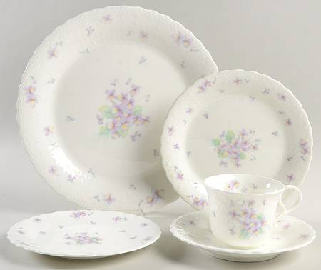 Blue Violets 5 Piece Place Setting