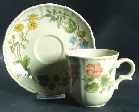 Botanical Bouquet Flat Cup & Saucer Set