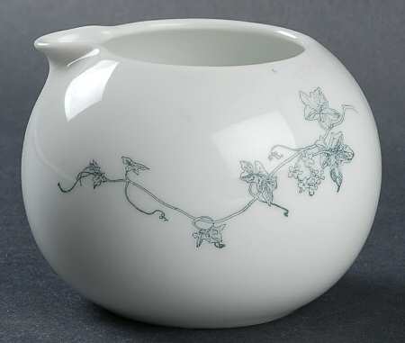 Botanique Creamer