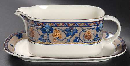 Bordeaux Gravy Boat & Underplate (Relish/Butter)