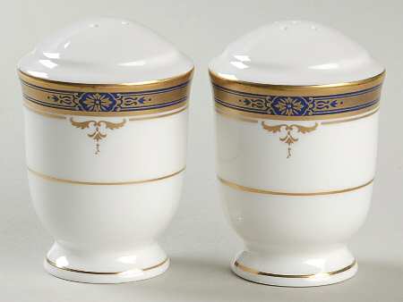 Britanny Blue Salt & Pepper Set