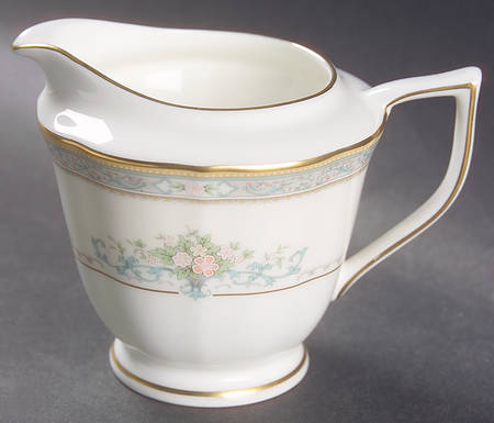 Bridal Bouquet Creamer