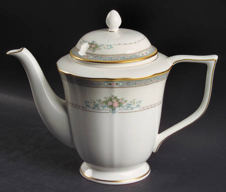 Bridal Bouquet Coffee Pot & Lid
