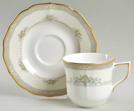 Bridal Bouquet Flat Cup & Saucer Set