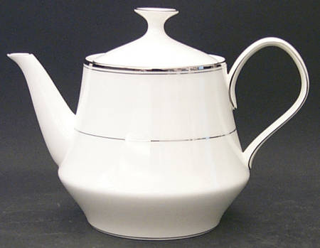 Briarcliffe Teapot & Lid