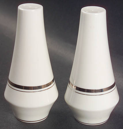 Briarcliffe Salt & Pepper Set