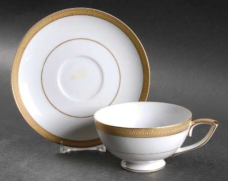 Bristol Footed Cup & Saucer Set