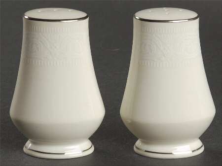 Bridal Lace Salt & Pepper Set