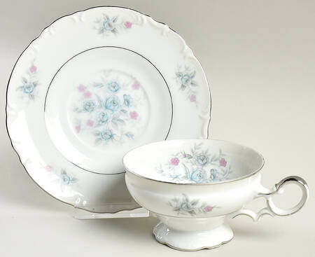 Bryn Mawr White Footed Cup & Saucer Set
