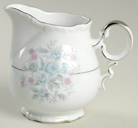Bryn Mawr White Creamer