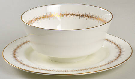 Bryn Mawr Gravy Boat with Attached Underplate