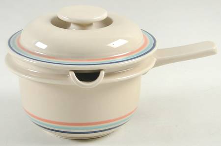 Broadway Gravy Boat & Lid