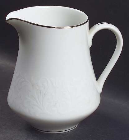 Bridal Veil Creamer