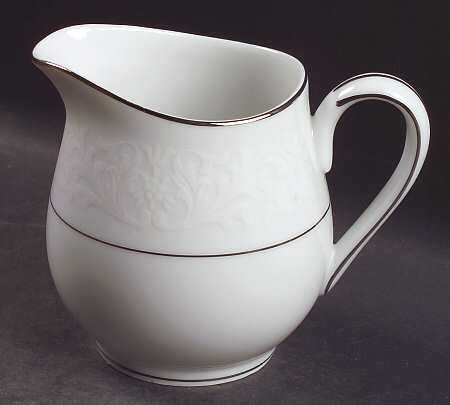 Bridal Veil Creamer