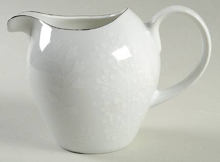 Bridal Veil Creamer
