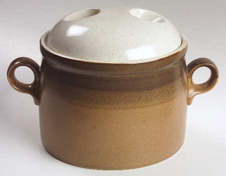 Buckskin Bean Pot & Lid