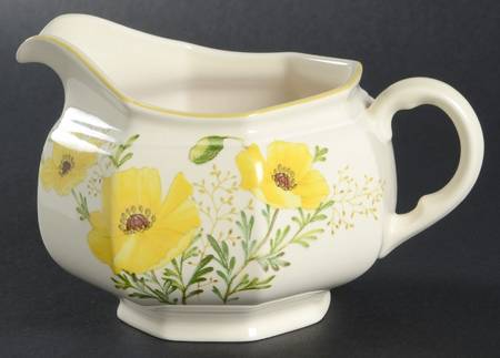 Buttercup Gravy Boat