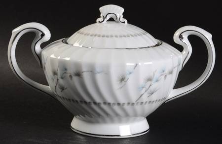 Buena Vista Sugar Bowl & Lid