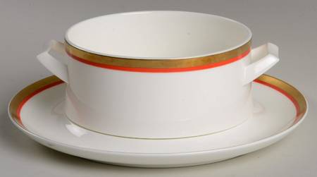 Cabernet Gravy Boat & Underplate