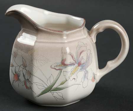 Casa Grande Creamer