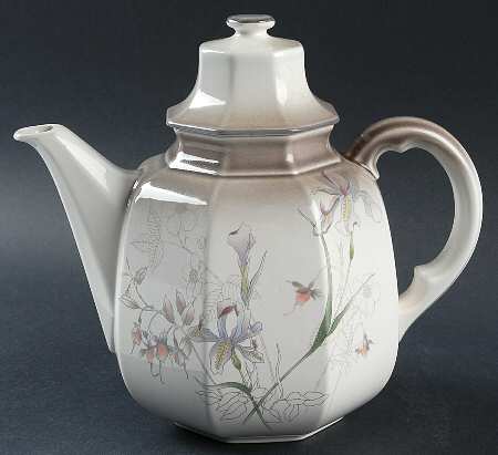 Casa Grande Coffee Pot & Lid