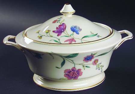 Carnation Garden Round Covered Vegetable