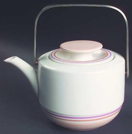 Carrot Kiss Teapot & Lid