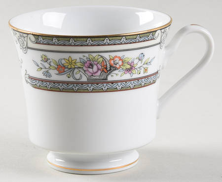 Cambridge Footed Cup