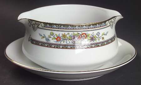 Cambridge Round Gravy Boat/Attached Underplate
