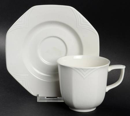 Camarillo Flat Cup & Saucer Set