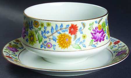 Camelot Gravy Boat with Attached Underplate