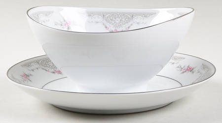 Camelot Gravy Boat with Attached Underplate