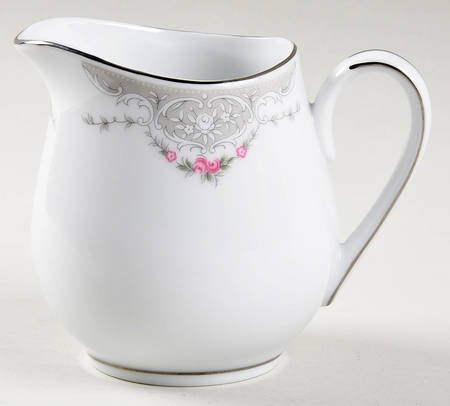 Camelot Creamer