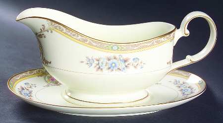 Cameo Gravy Boat & Underplate