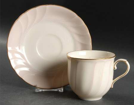 Cameo Flat Cup & Saucer Set