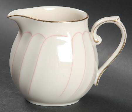 Cameo Creamer