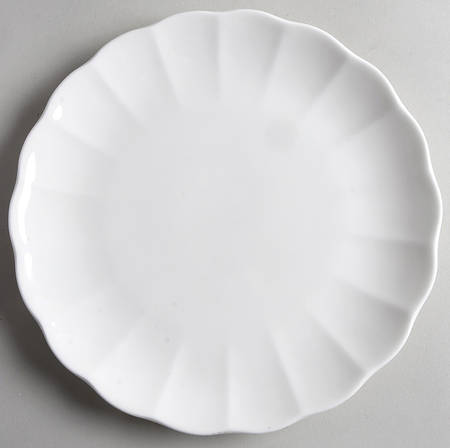 Cameo White Luncheon Plate by Mikasa