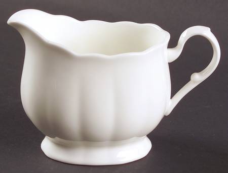 Cameo White Mini Creamer