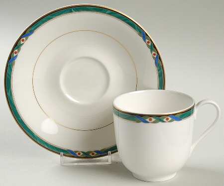 Campayne Flat Cup & Saucer Set
