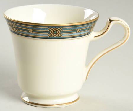 Canterbury Footed Cup