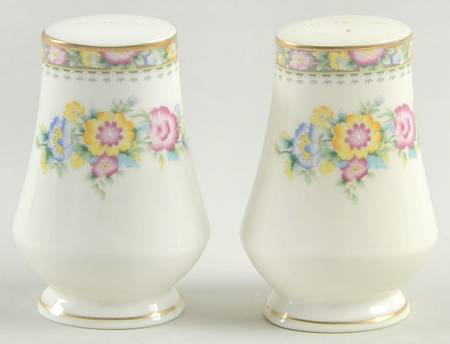 Canterbury Salt & Pepper Set