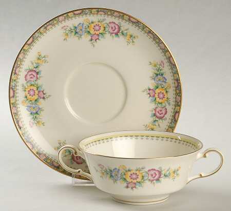 Canterbury Footed Cream Soup Bowl & Saucer Set