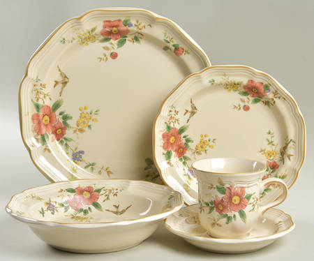 Capistrano 40 Piece Estate Set