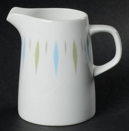 Carrousel Creamer