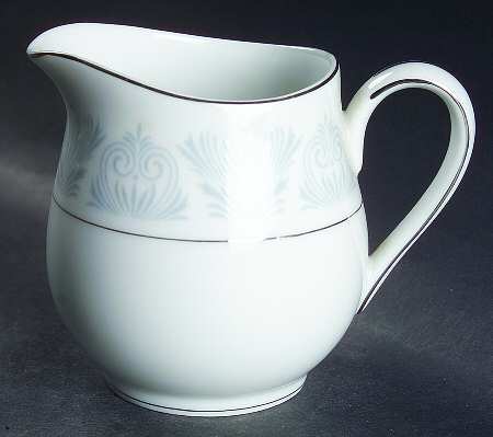 Caravel Creamer
