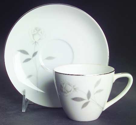 Carla Flat Cup & Saucer Set
