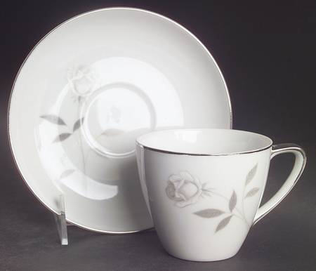 Carla Flat Cup & Saucer Set