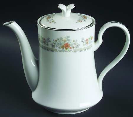 Carlyle Coffee Pot & Lid